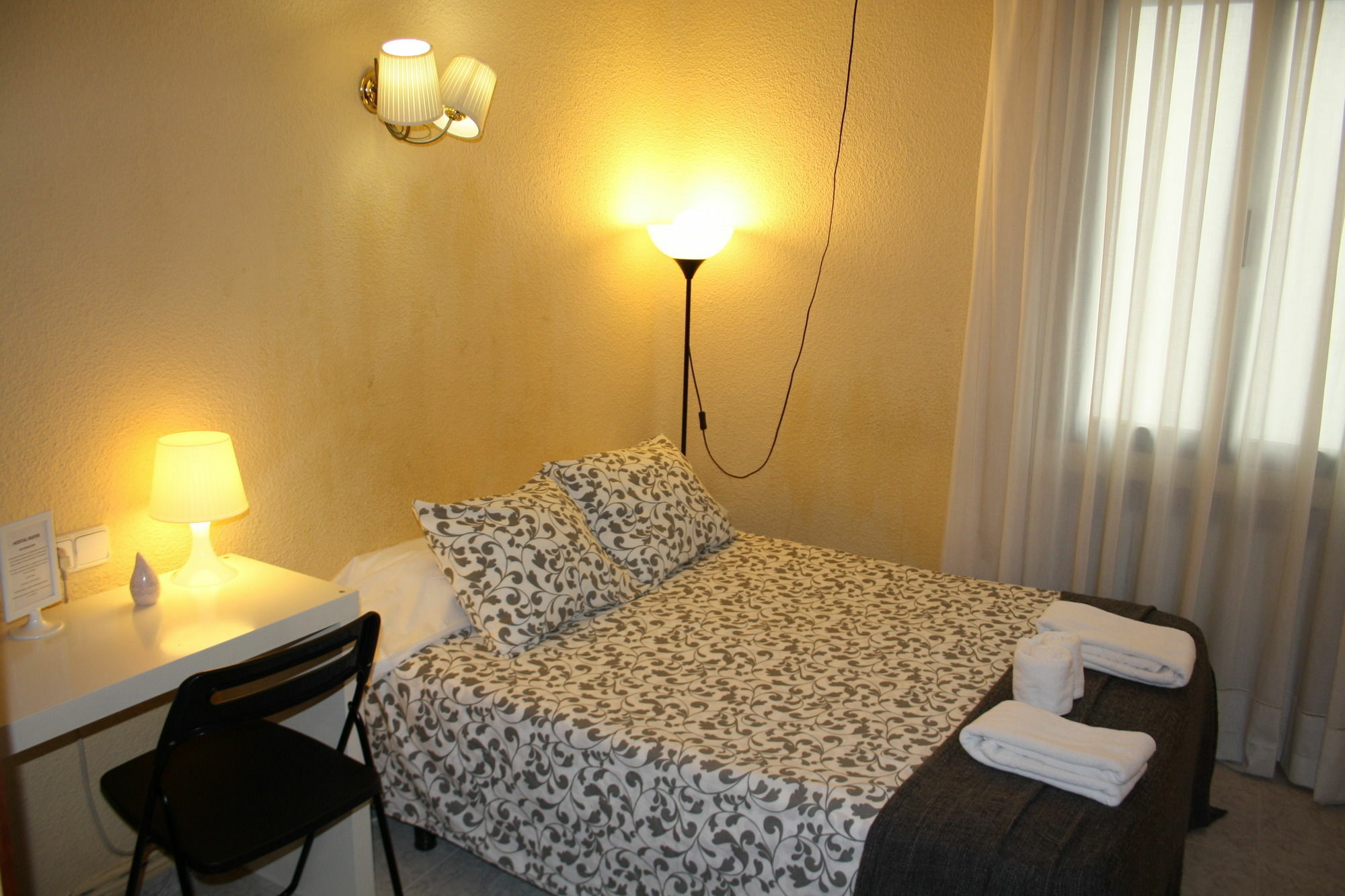 Hostal Rofer مدريد المظهر الخارجي الصورة