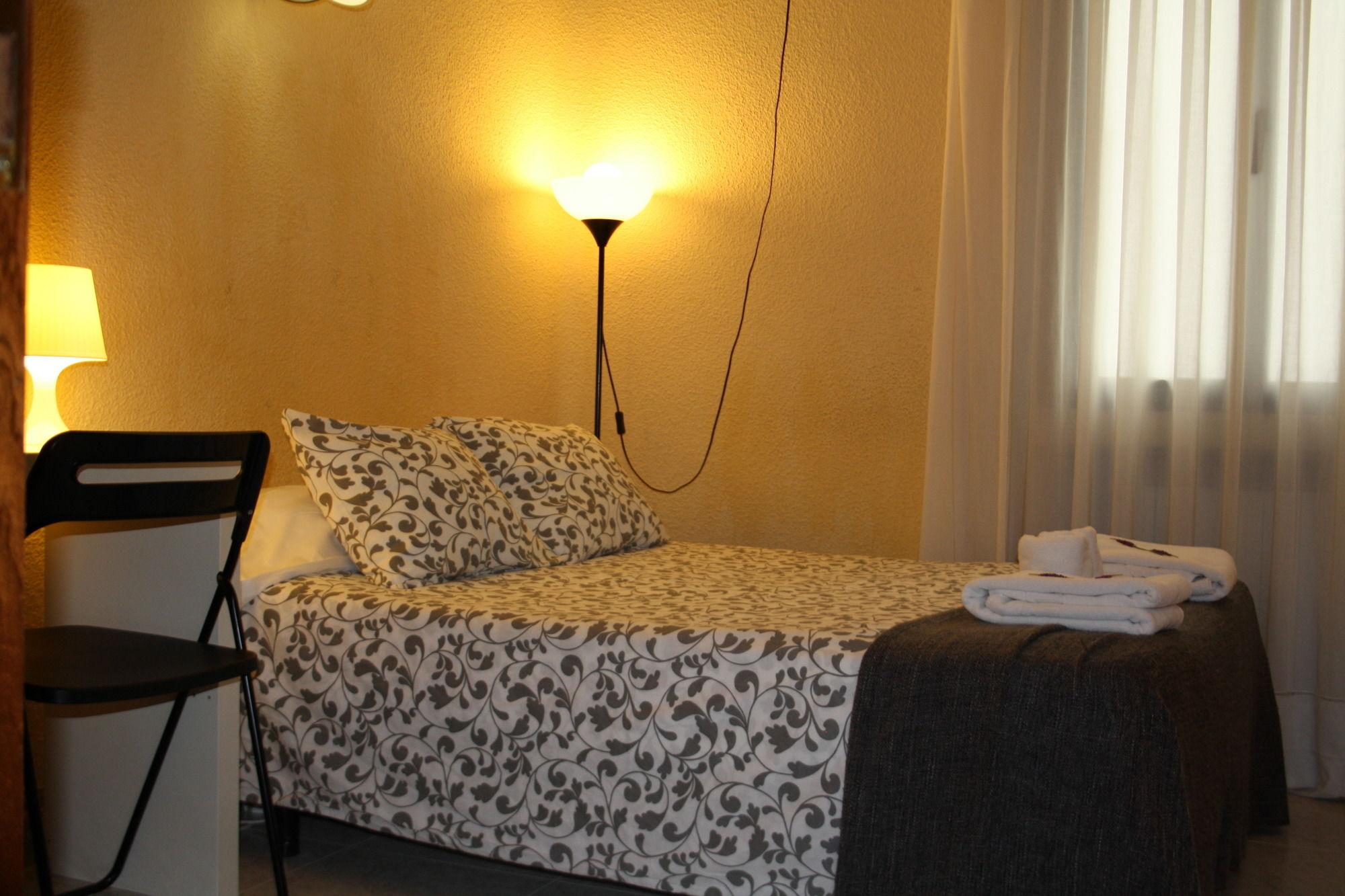 Hostal Rofer مدريد المظهر الخارجي الصورة
